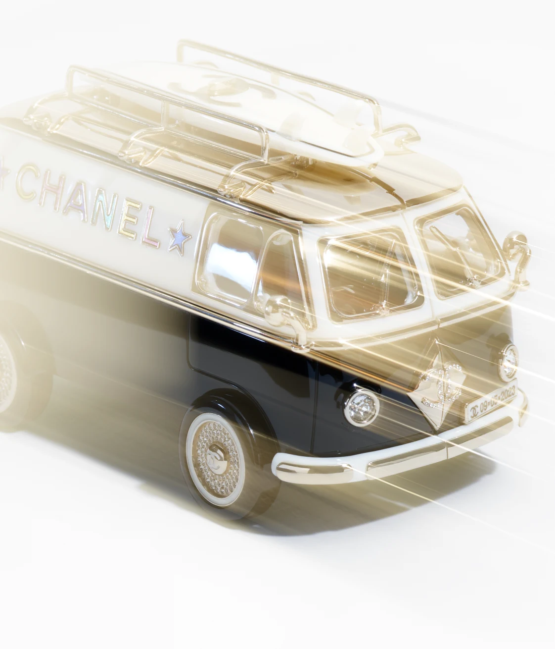 Mini van style hard dinner bag